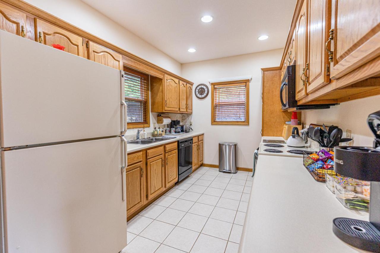 Condo With Stunning Mountain And 6Th Green Views Near Harrahs Cherokee Bryson City Whittier Екстер'єр фото